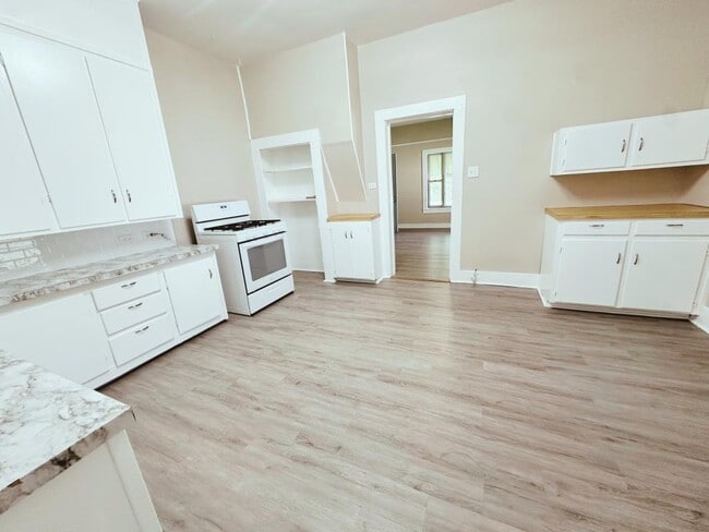 Photo - 1016 Sulphur Springs Rd