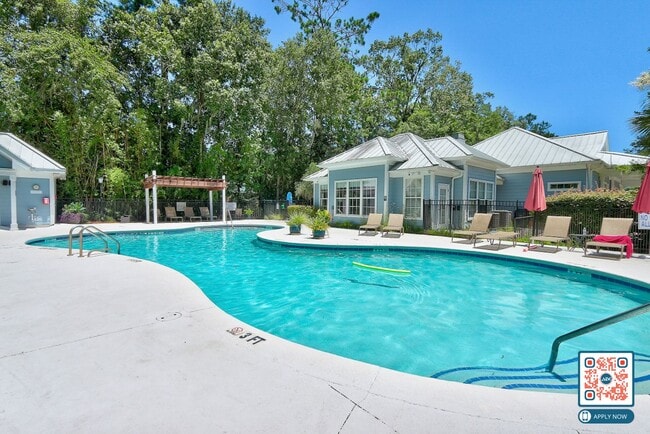 Photo - MOVE IN THIS YEAR - FREE MONTH'S RENT IN 1st 90 DAYS!