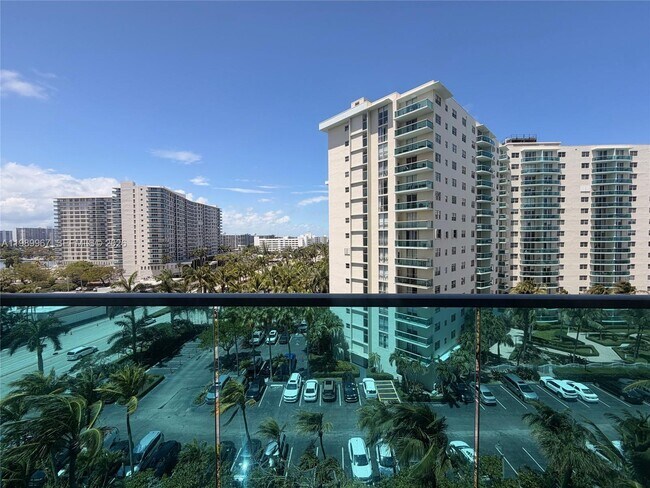 Photo - 4001 S Ocean Dr Unidad 8H