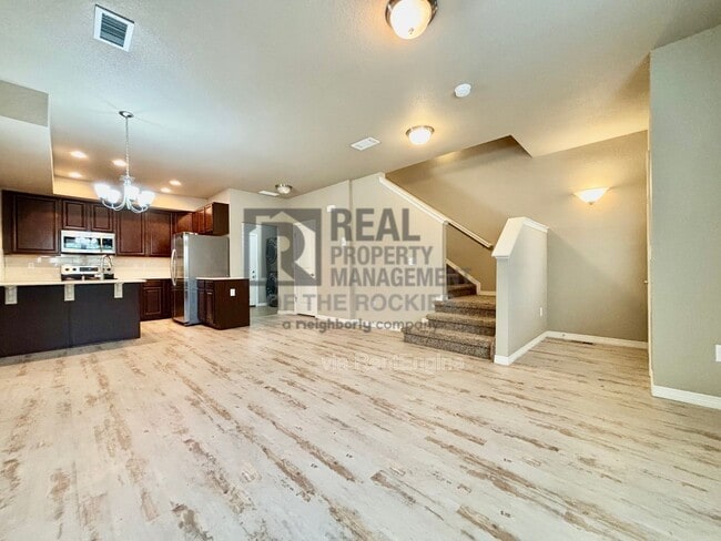 Photo - 1693 Grand Ave