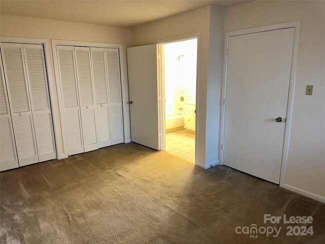 Photo - 6121 Heathstone Ln Unit B