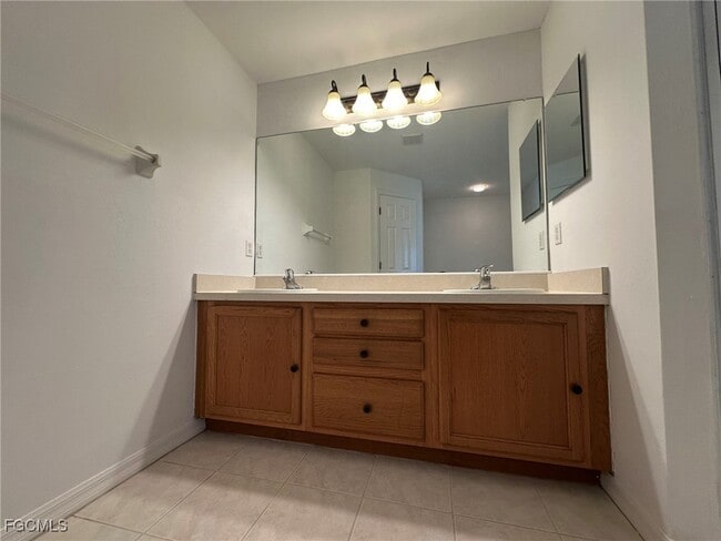 Photo - 2216 NE 6th Pl