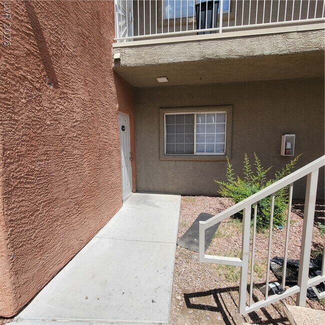 Building Photo - 4730 E Craig Rd Unit 1110