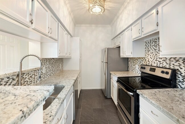 Photo - 2213 Stanford St Unit 2213