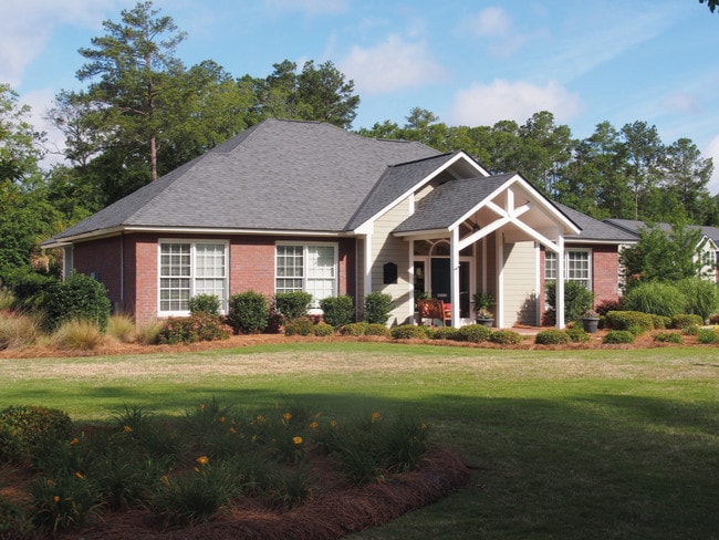 Clubhouse - Greystone at Creekwood Apartments