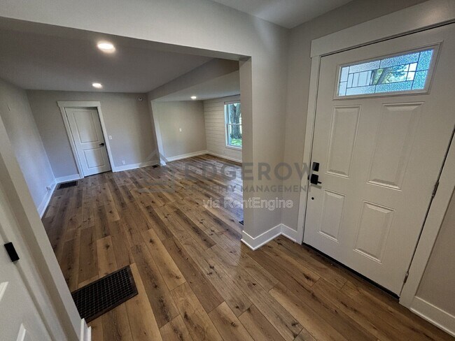 Photo - 10710 2nd Ave NW