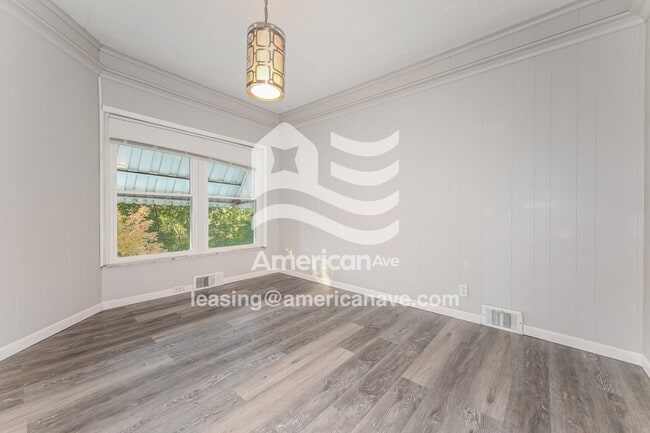 Photo - 1402 Linden St