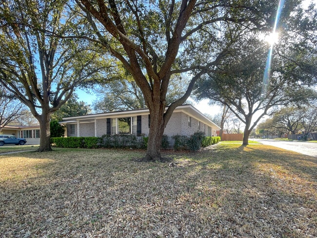 Photo - 2324 N 50th St