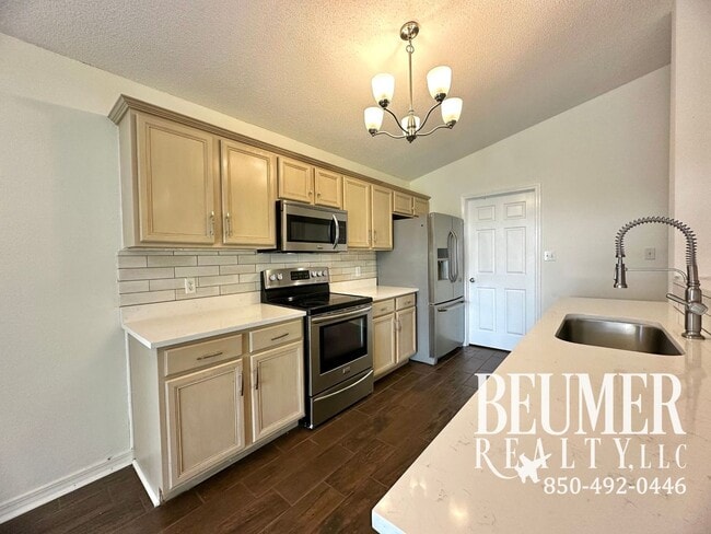 628 Reservation Ave