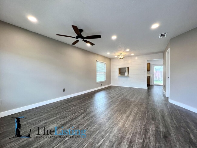 Photo - 6300 Arlington Ct