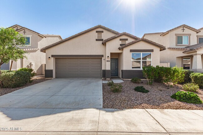 Photo - 1357 E Chillingham Rd