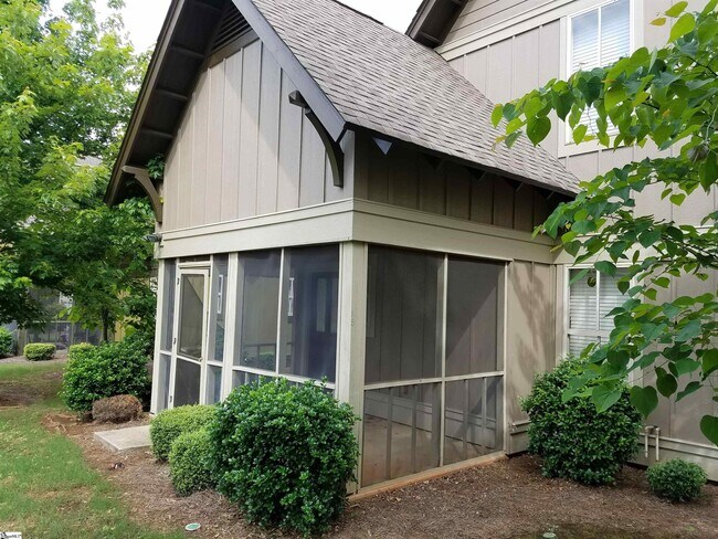 Photo - 101 West Ln