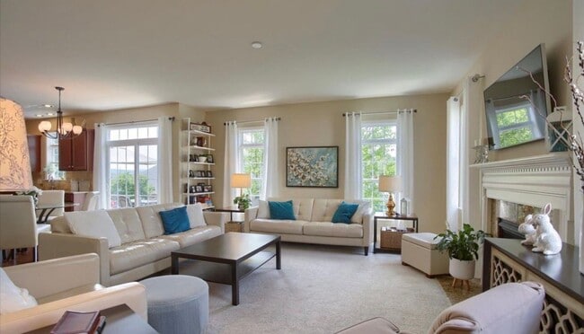 Photo - 834 Northern Spy Dr