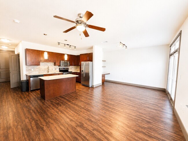 Building Photo - 2910 Milam St Unit 1226