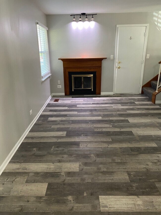 Photo - 7342 Hartford Rd