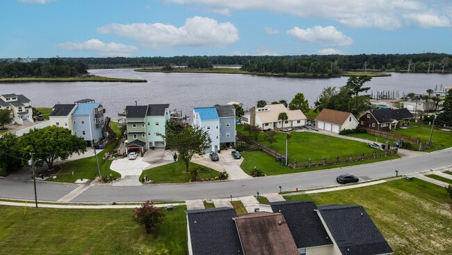 Photo - 88 Shoreline Dr