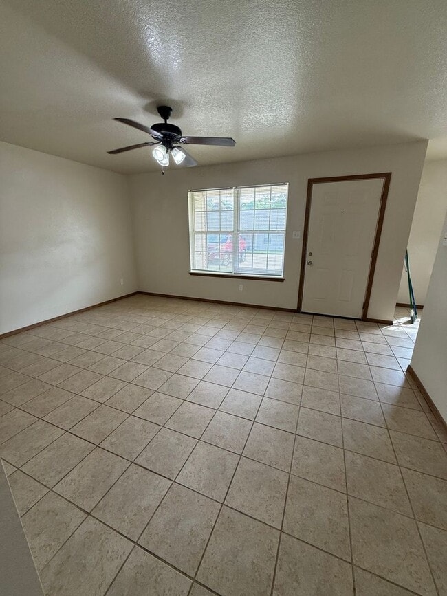 1325 Brazil Ave Unit B