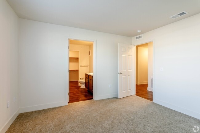 Photo - LARKRIDGE