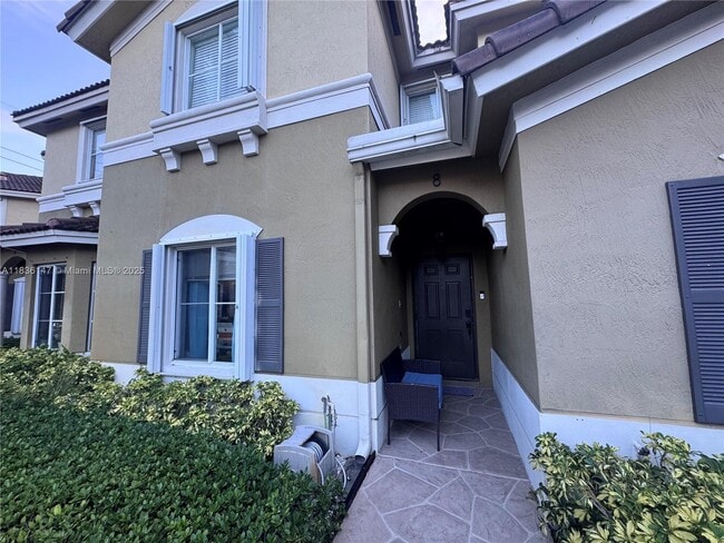 Photo - 9014 W Flagler St Townhome
