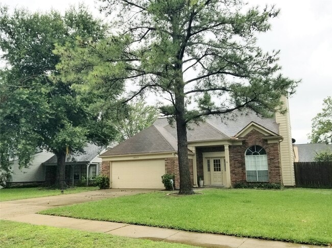 Building Photo - 10015 Red Wolf Ln