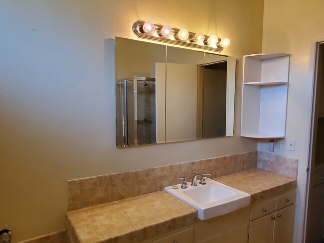 Photo - 7000 S La Cienega Blvd Unidad 28