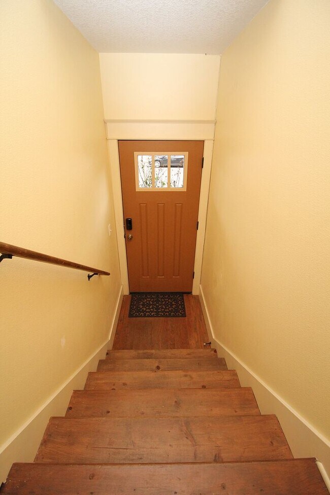 Photo - 4033 SE Hawthorne Blvd Unit B