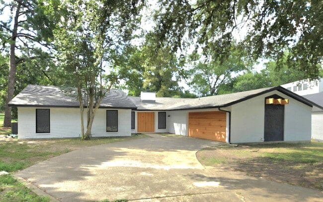 Building Photo - 2702 Apple Creek Cir