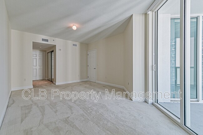 Photo - 241 Riverside Dr Unit 807