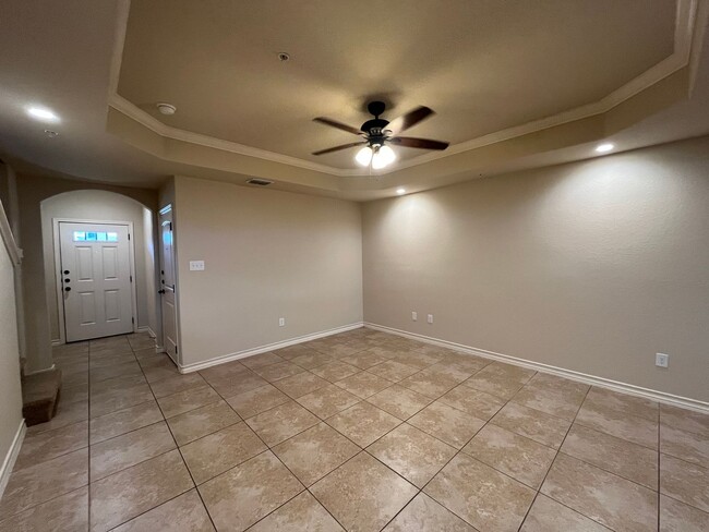 Photo - 6515 Marcel Wy