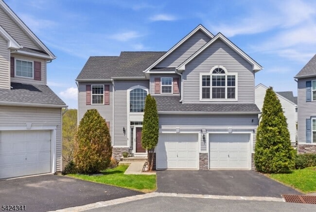 Building Photo - 263 Winding Hill Dr