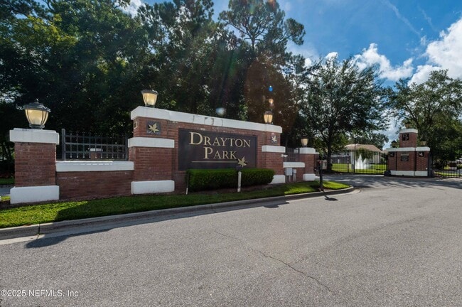 Building Photo - 3483 Lone Tree Ln