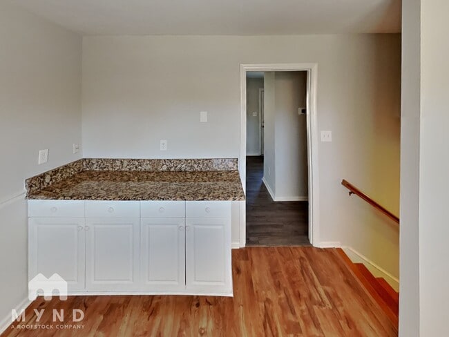 Photo - 7400 Middlebury Pl