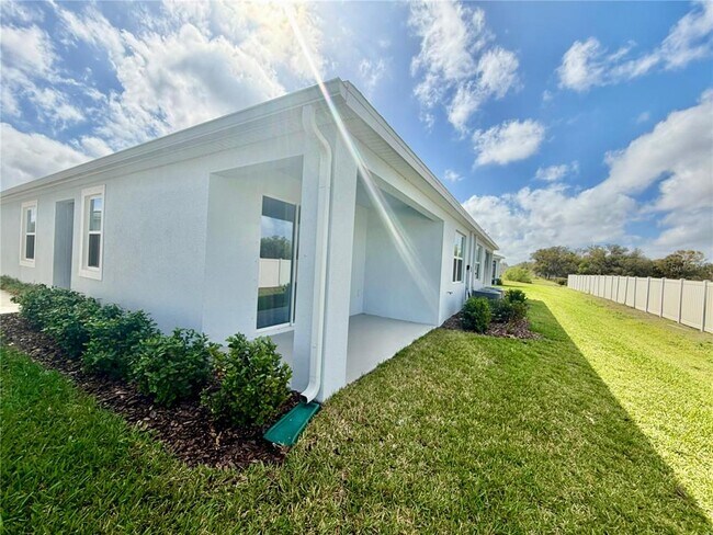 Photo - 626 157th Ct E