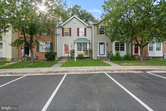 Photo - 207 Langdon Farm Cir
