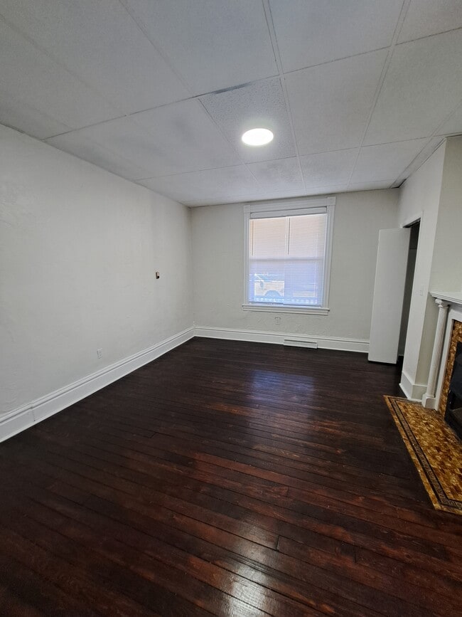 Photo - 454 Freeport St Unidad A