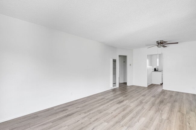 Photo - 6120 Radford Ave Unit 3