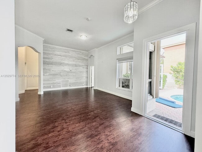 Photo - 280 SW 167th Ave