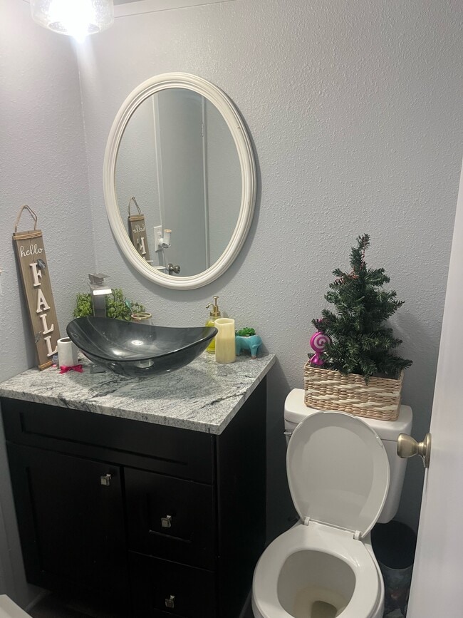 Photo - 1511 Gaines Rd