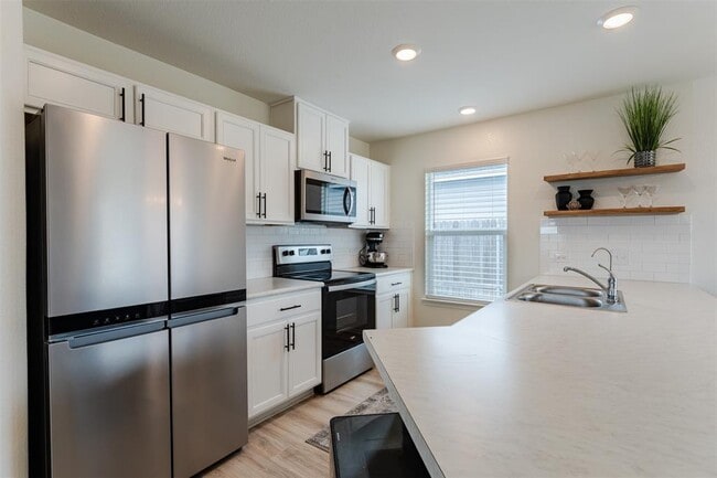 Building Photo - 308 McLintock Rd Rental