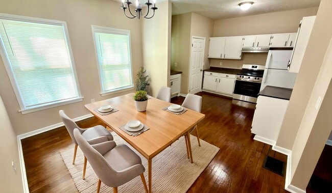 Photo - 451 Averill Ave