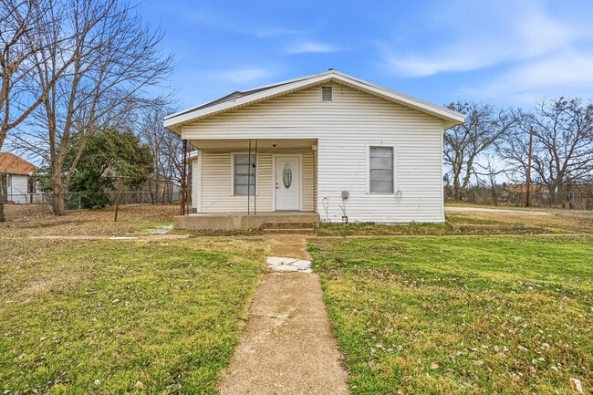 Building Photo - 1412 Chase Ave