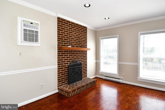 Photo - 2 E Federal St