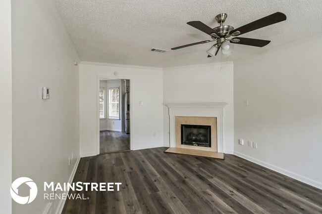 Photo - 9406 Slezenger Ln