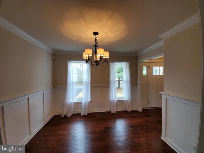 Photo - 10510 Woodland Dr