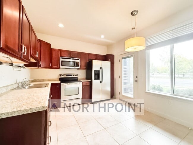 Photo - Summerlane Townhome - 2 Bed 1 Bath - 50% Off 1st Months Rent!!! - HOA Paid!!!