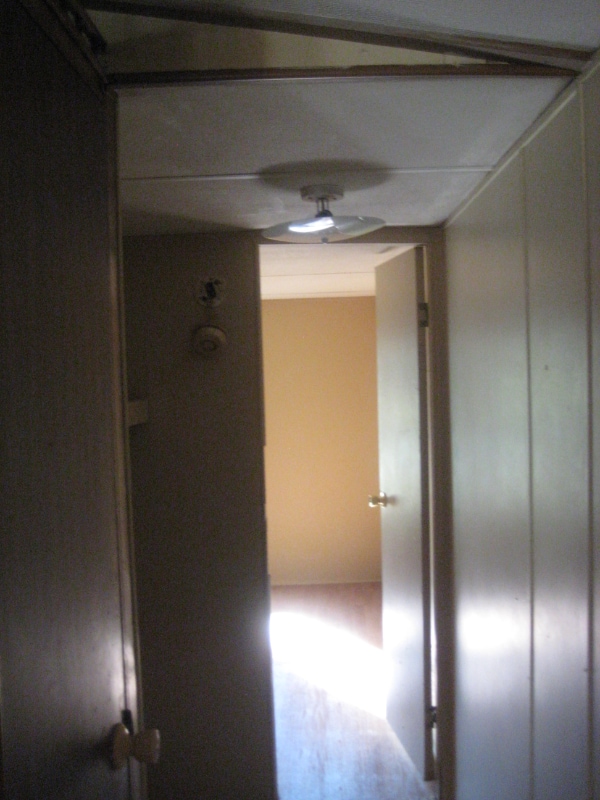 Photo - 924 W 49th St