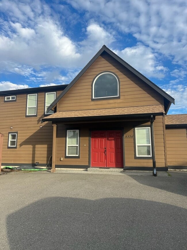 Building Photo - Waterfront 2 Bedroom Home in Ferndale!