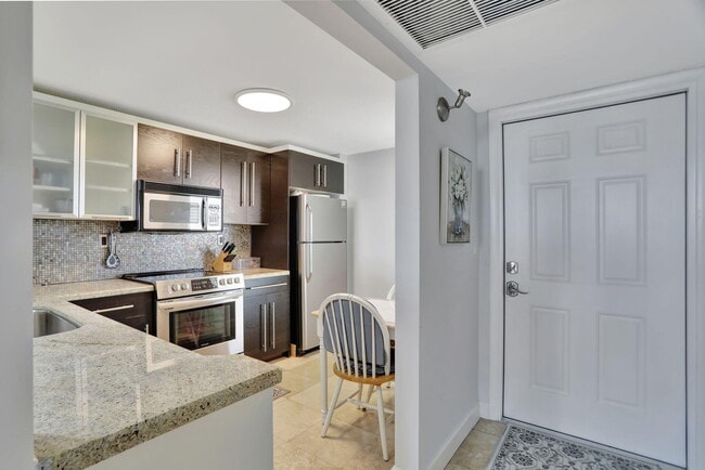 Photo - 4 Royal Palm Way Unit 6020