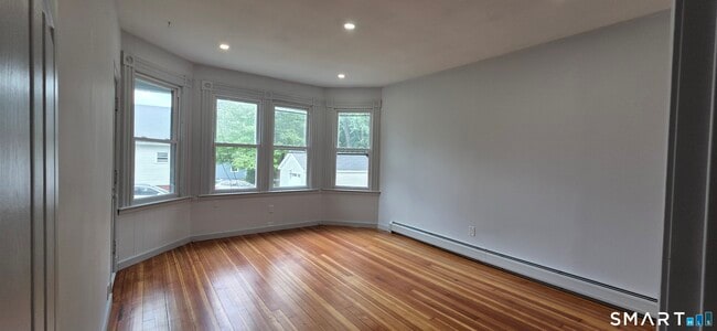 Photo - 140 Spring St