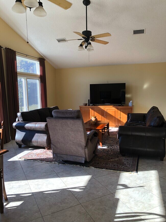 Photo - 775 S Holmes Blvd